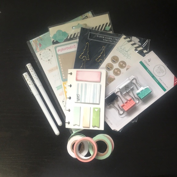 Stationary Bundle - Picture 2 of 8